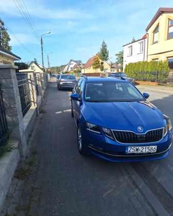 Skoda Octavia cena 69901 przebieg: 74202, rok produkcji 2018 z Szczecin małe 37